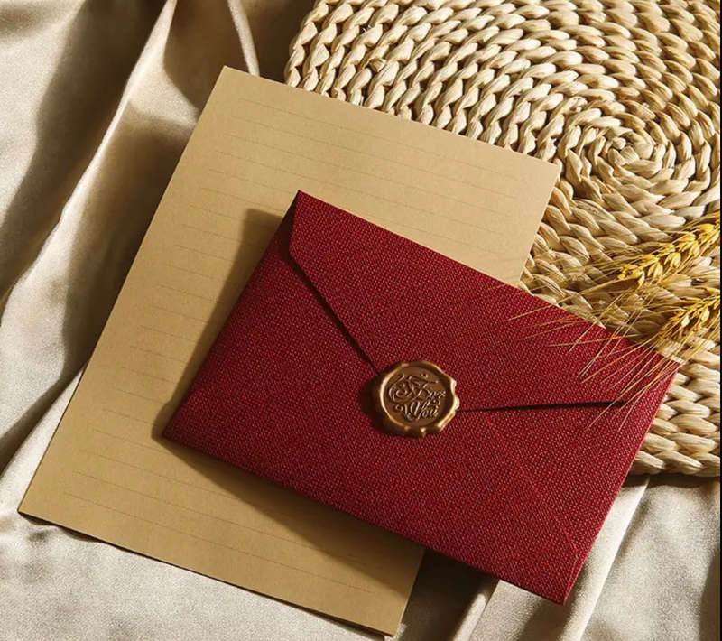 Linen textured White envelopes