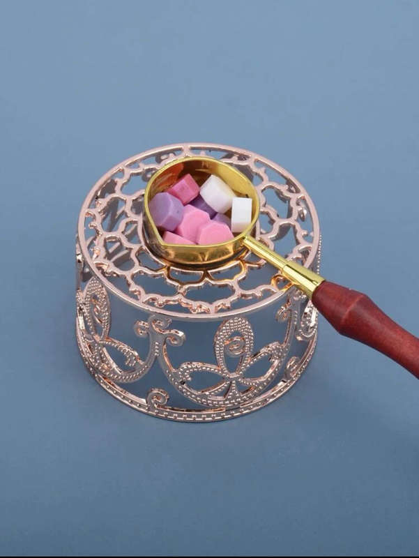 Hollow Pattern Wax Seal Furnace & Spoon