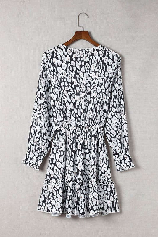 Black & White Leopard Print V-neck Long Sleeve A-Line Dress - L