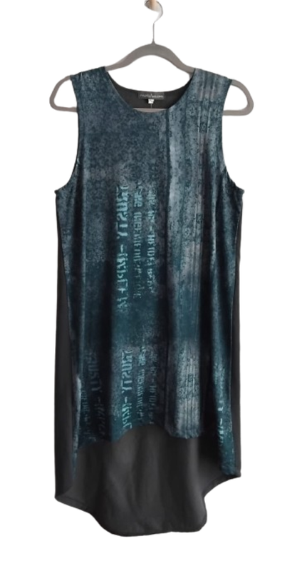 Sleeveless winter tunic