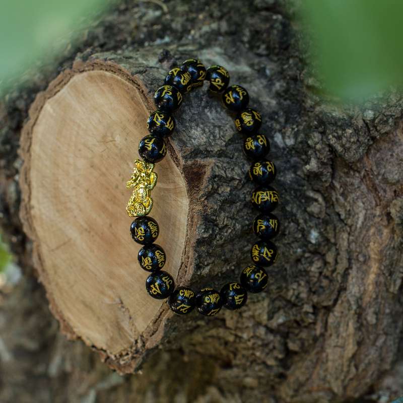 The Feng Shui Bracelet (10mm)