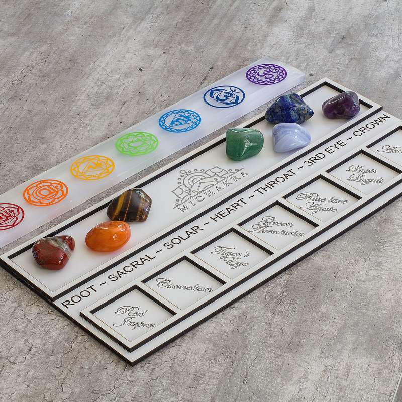 Selenite Charging Plate & Stones - 7 Chakra