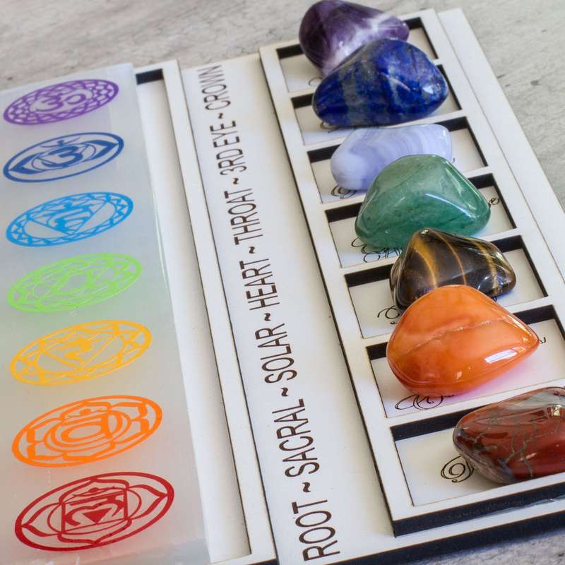 Selenite Charging Plate & Stones - 7 Chakra
