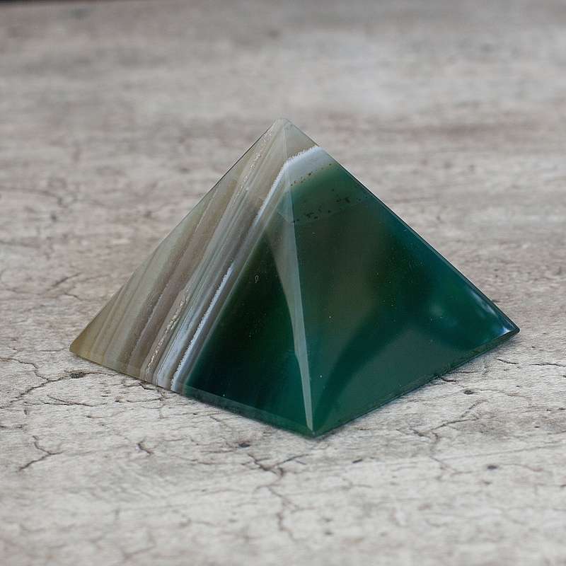 Agate Pyramid - Green & White
