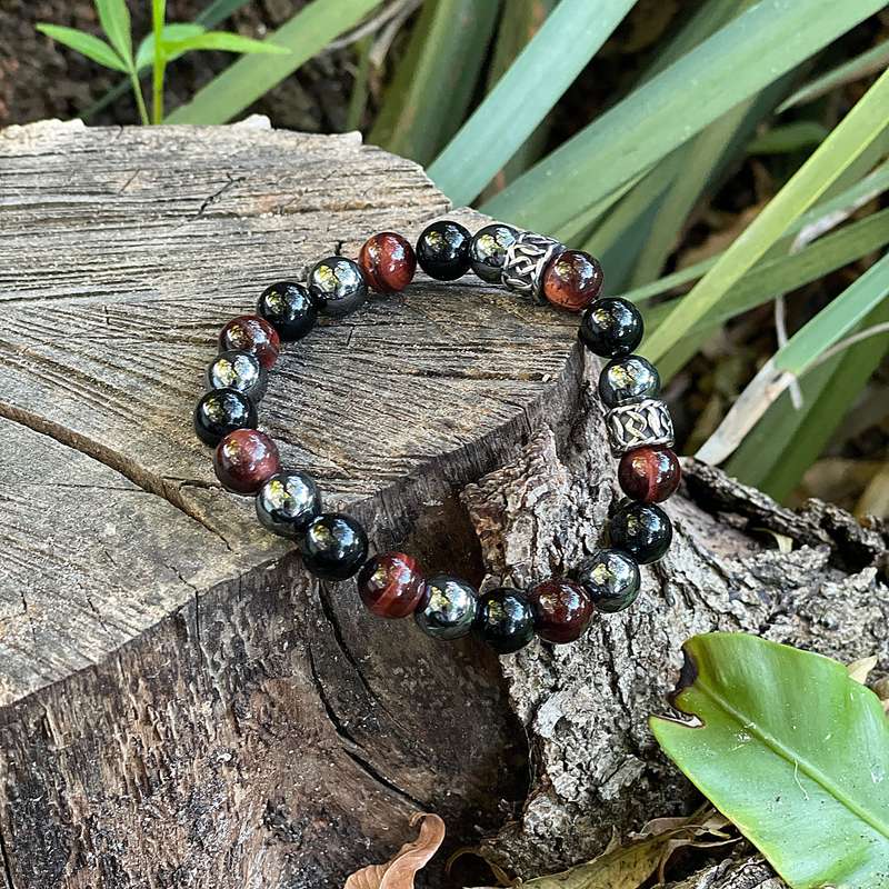 The Triple Protection Bracelet (10mm) Red