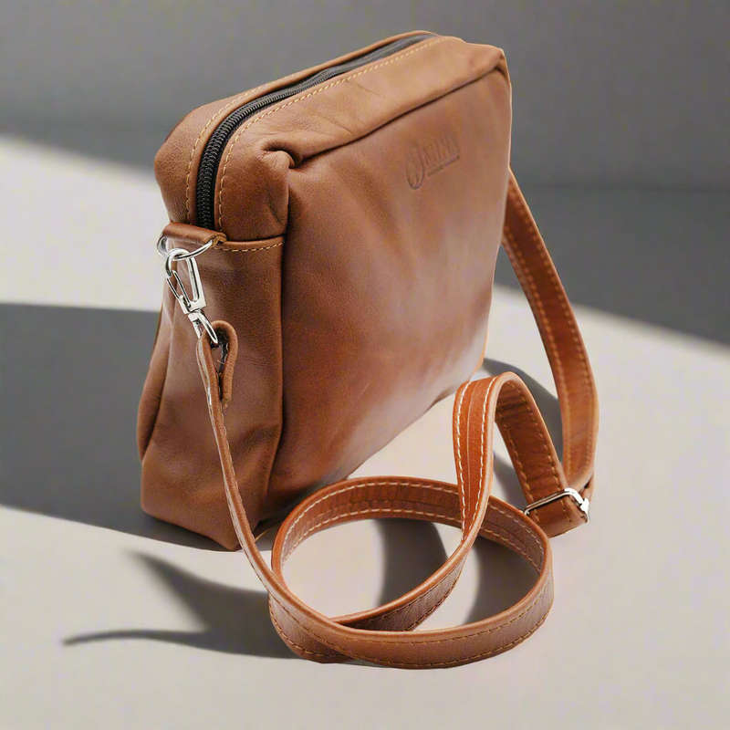 O' Kelly Leather Slingbag