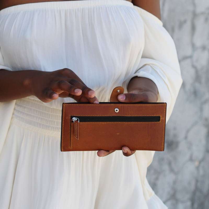 Sleek Tan Leather Ladies Wallet