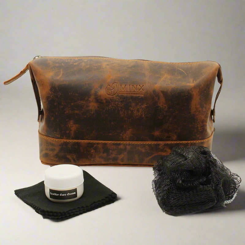 Single Zip Leather Toiletry Bag - Gift set