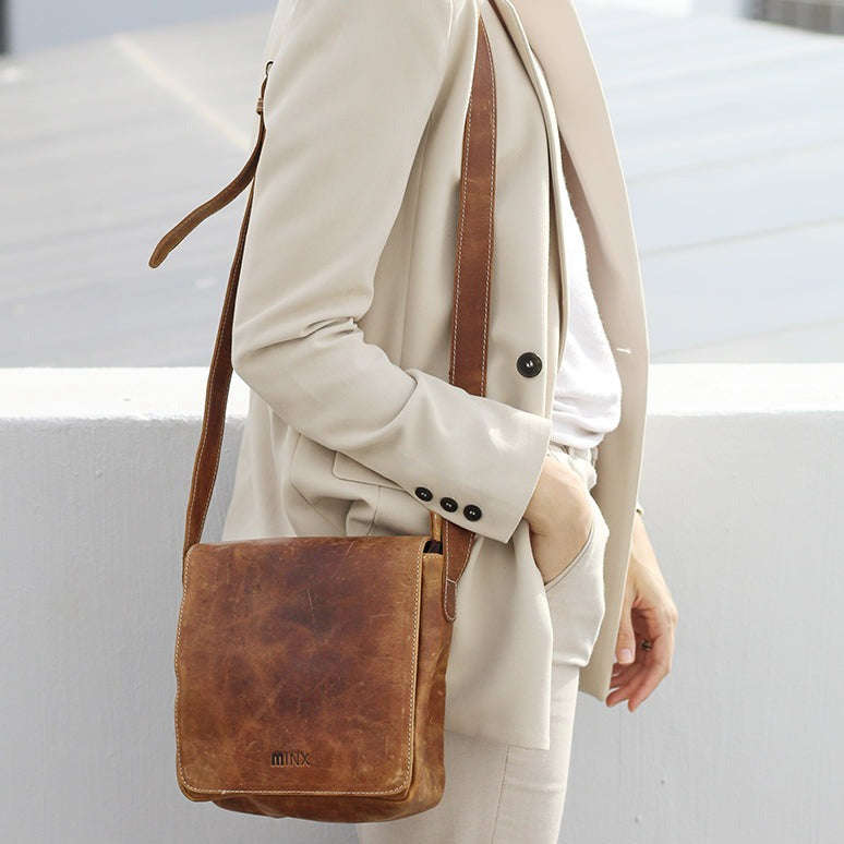 Casey Leather Slingbag