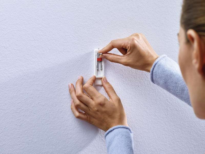 TESA Adhesive Screw Adjustable 2x1kg - Sensitive Surfaces - Wallpaper and Plaster