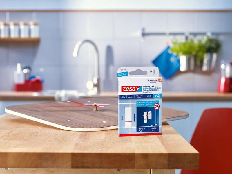 TESA Powerstrips Tiles and Metal 2kg 9 Adhesive Strips