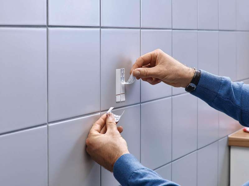 TESA Adhesive Nail Adjustable 2x4kg - Smooth And Solid Indoor Surfaces - Tiles and Metal