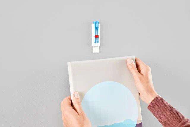 TESA Adjustable Adhesive Nail Set For Canvas and Sensitive Surfaces - 2x1kg(per Nail)