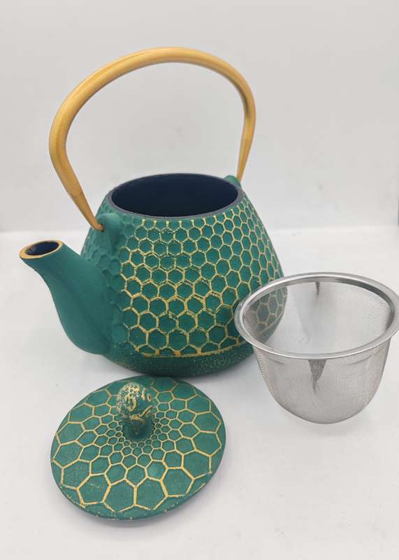 The Cildan Tea Merchant Cast Iron Teapots 1000ml