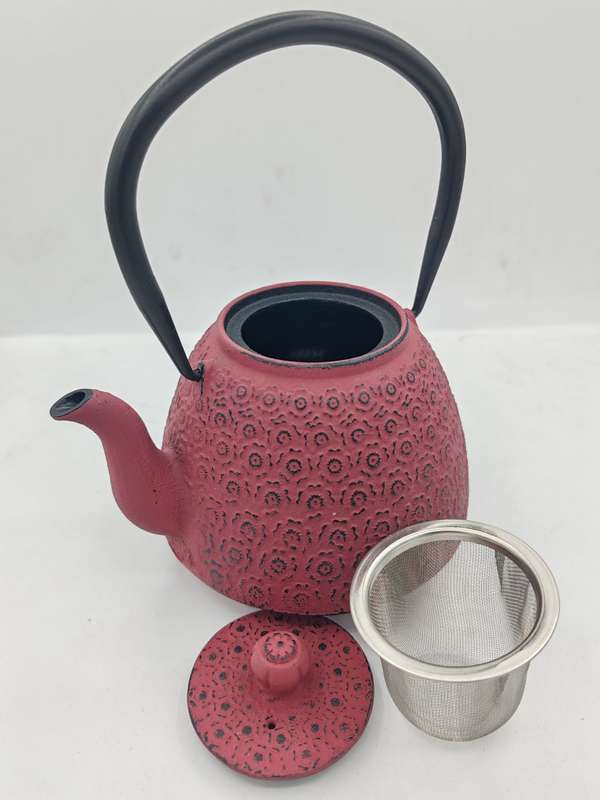 The Cildan Tea Merchant Cast Iron Teapots 600ml