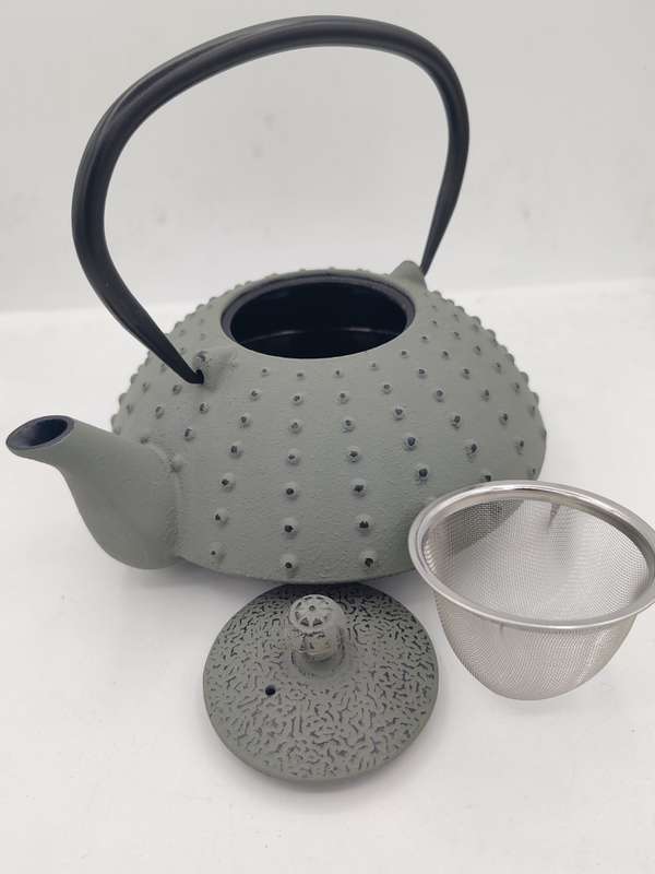 The Cildan Tea Merchant Cast Iron Teapots 800ml
