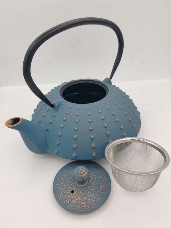 The Cildan Tea Merchant Cast Iron Teapots 800ml