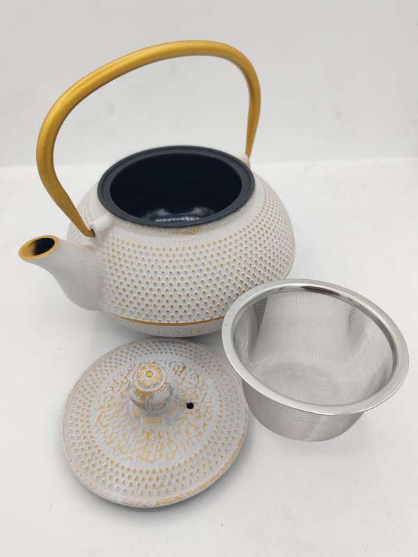 The Cildan Tea Merchant Cast Iron Teapots 600ml & 1200ml