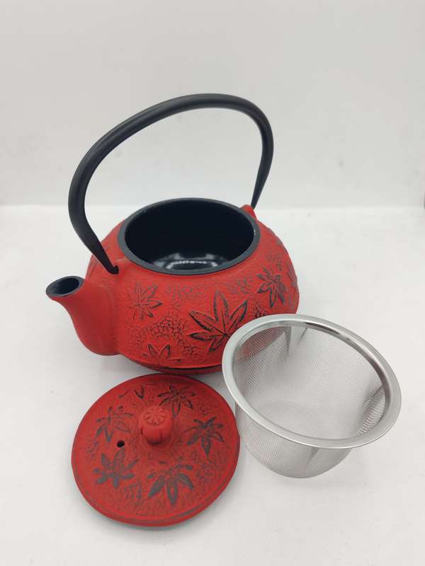 The Cildan Tea Merchant Cast Iron Teapots 600ml