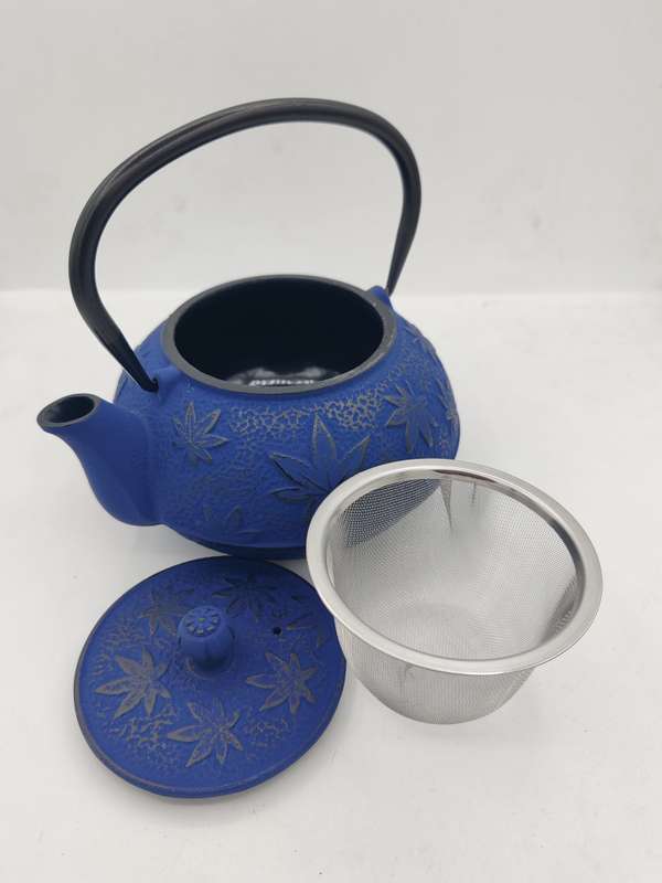 The Cildan Tea Merchant Cast Iron Teapots 600ml