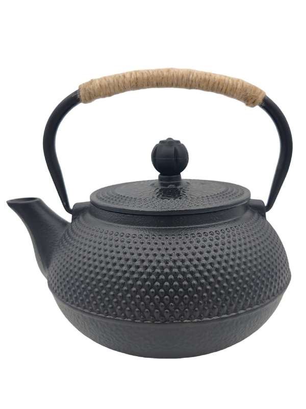 The Cildan Tea Merchant Cast Iron Teapot Black With Rope Handle 600ml