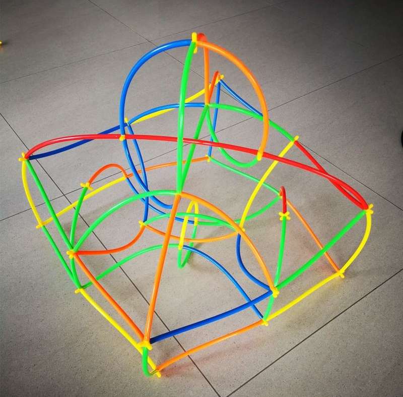 Plastic Straws and Connectors Building Construction Set - 200 Pieces