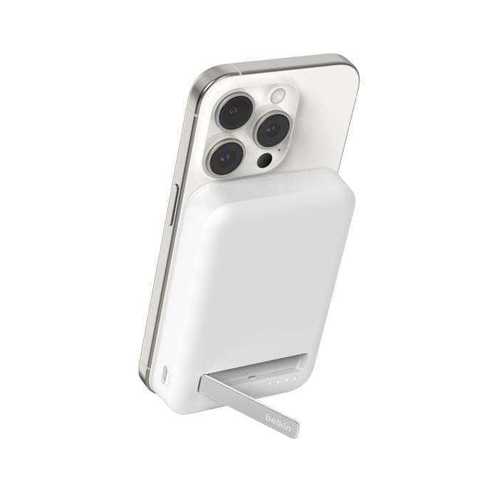 Belkin BoostCharge Pro 10 000mAh Magnetic Power Bank White BPD006btWH