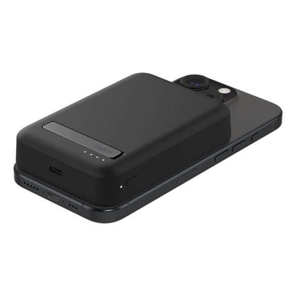 Belkin BoostCharge Pro 10 000 mAh Magnetic Power Bank Black BPD008btBK