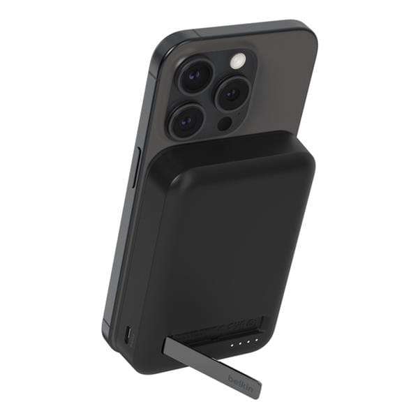 Belkin BoostCharge Pro 10 000 mAh Magnetic Power Bank Black BPD008btBK