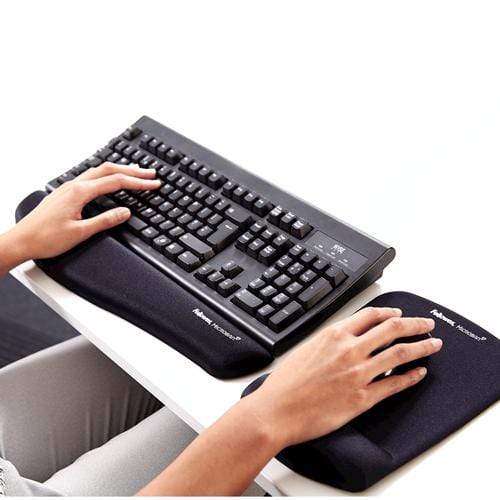 Fellowes PlushTouch Mousepad Wrist Support Black 9252003