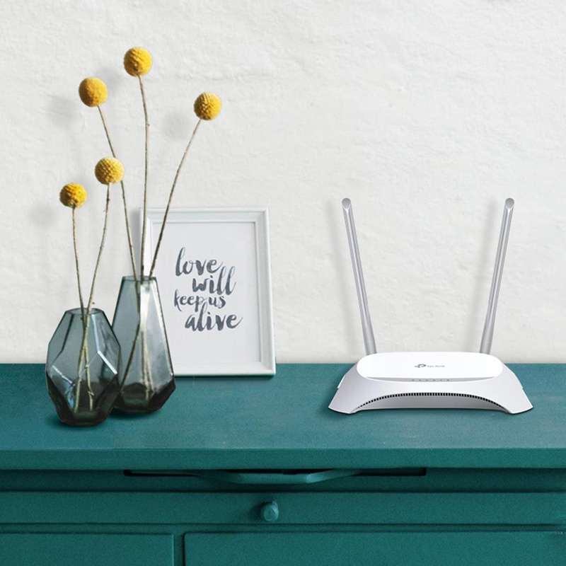 TP-Link TL-MR3420 Wi-Fi 4 Wireless Router Fast Ethernet Black and White