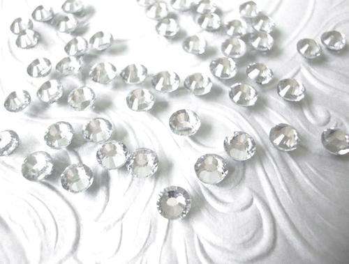 SS6 Hot Fix Iron On Rhinestones - Crystal - SS6 / Crystal