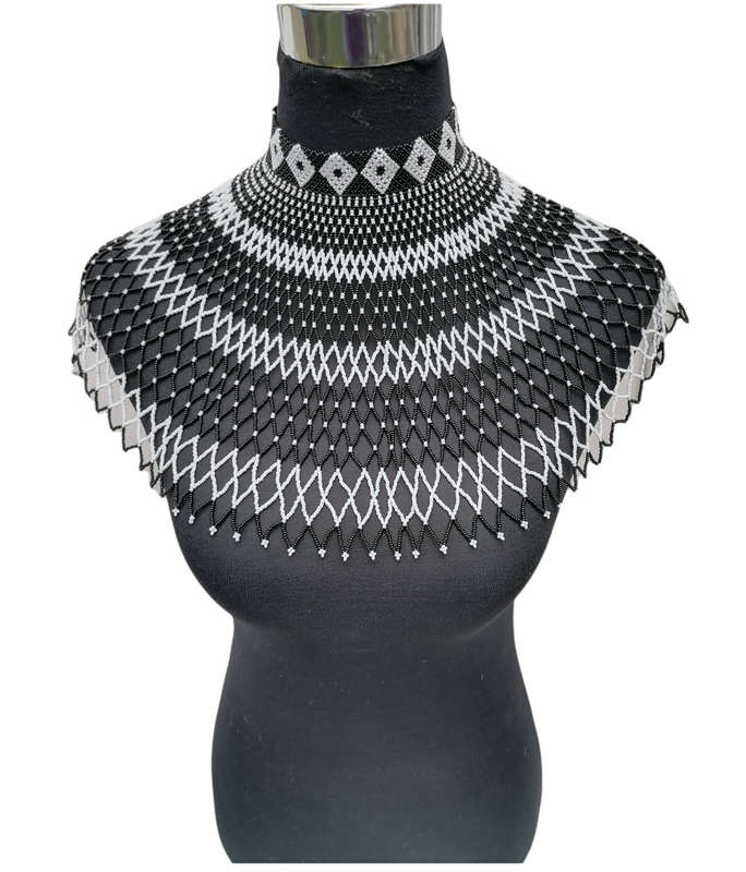 SA Xhosa Necklace Extra-Large - Black & White
