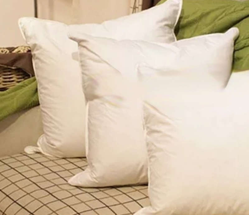 Synthetic down scatter cushion
