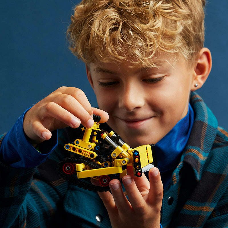 LEGO® 42163 Technic - Heavy-Duty Bulldozer