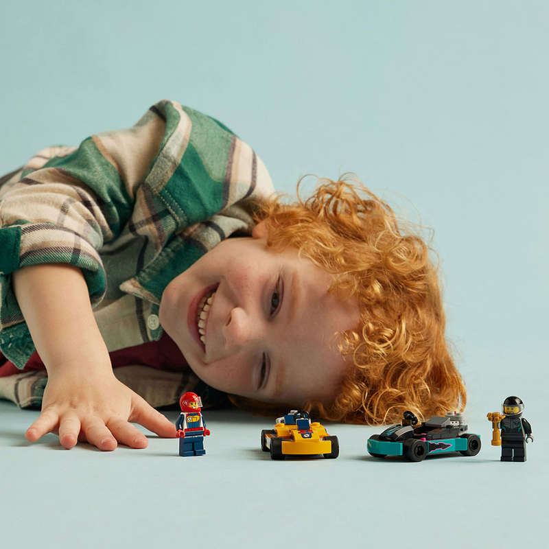 LEGO® 60400 City Great Vehicles - Go-Karts And Race Drivers