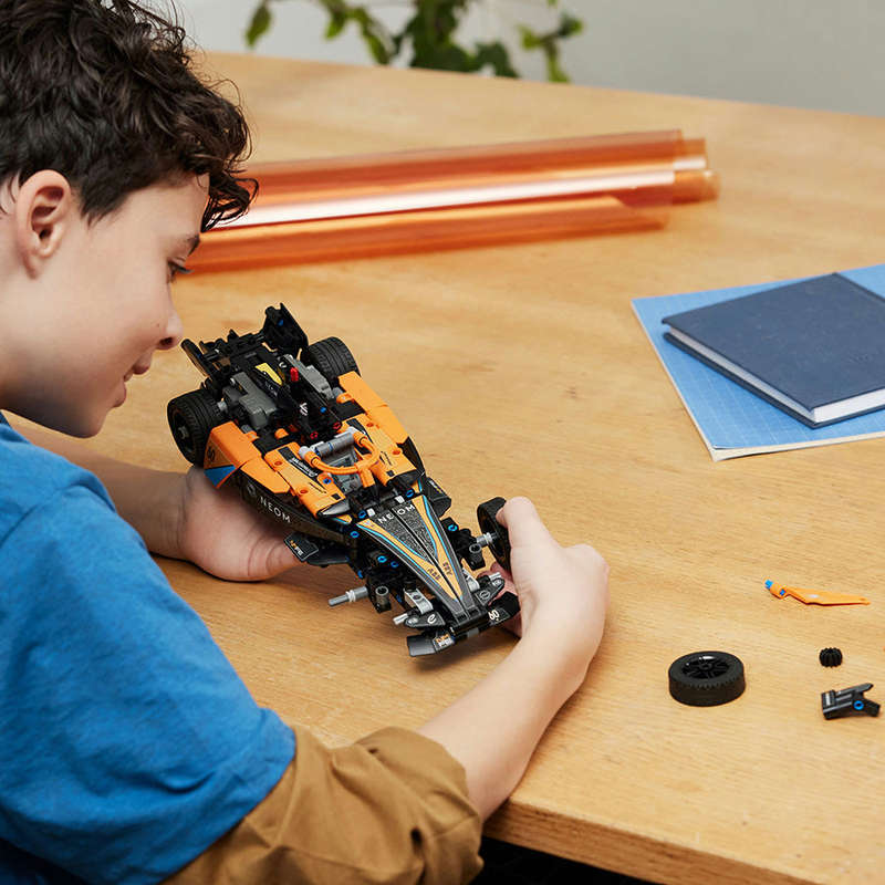 LEGO® 42169 Technic - Neom Mclaren Formula E Race Car