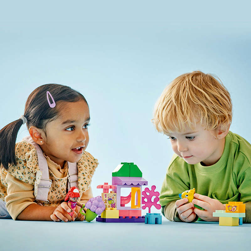 LEGO® 10420 - Duplo® Disney Ariel And Flounder'S Café Stand