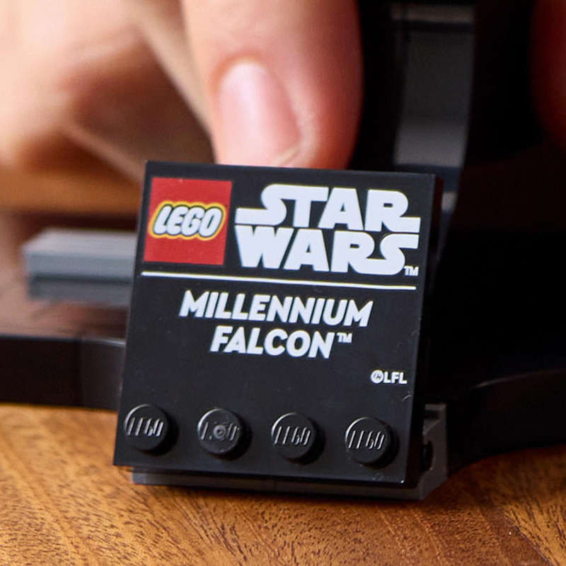LEGO® 75375 Star Wars - Millennium Falcon V29
