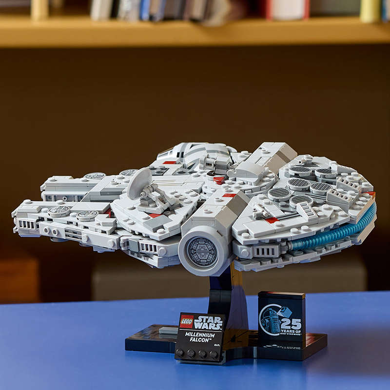 LEGO® 75375 Star Wars - Millennium Falcon V29