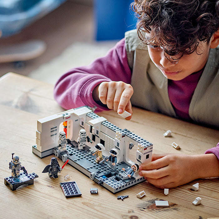 LEGO® 75387 Star Wars - Boarding The Tantive Iv V29