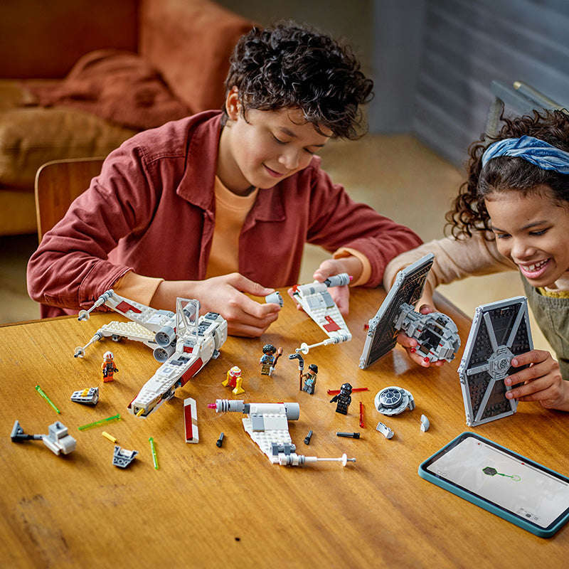 LEGO® 75393 - Star Wars TIE Fighter & X-Wing Mash-up