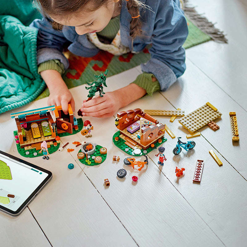LEGO® 42624 - Friends Adventure Camp Cozy Cabins