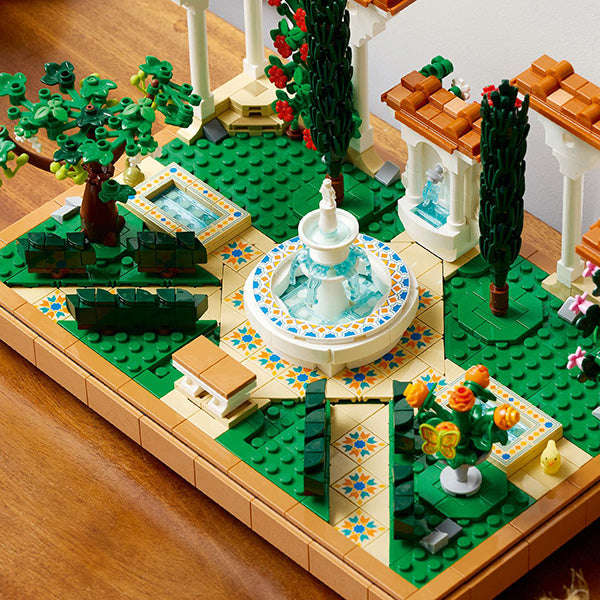 LEGO® 10359 - ICONS Fountain Garden