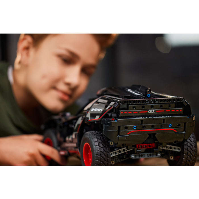 LEGO® 42160 Technic - Audi RS Q e-tron