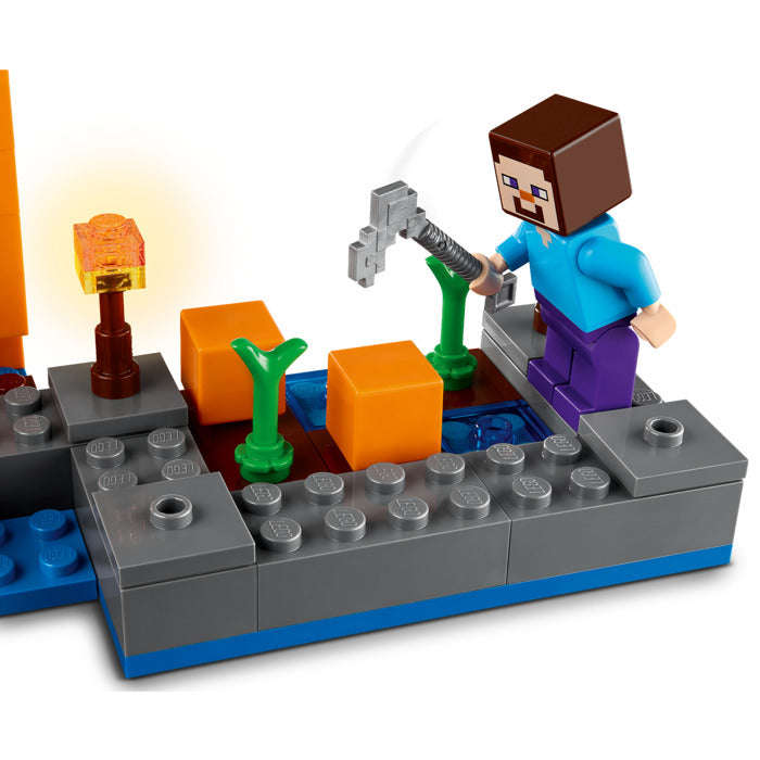 LEGO® 21248 Minecraft - The Pumpkin Farm