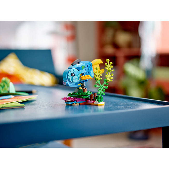 LEGO® 31136 - Creator Exotic Parrot