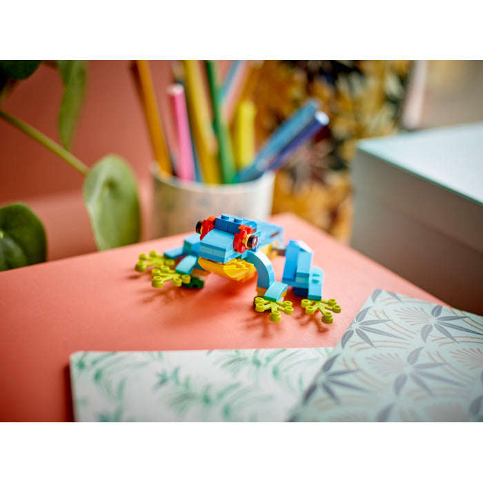 LEGO® 31136 - Creator Exotic Parrot