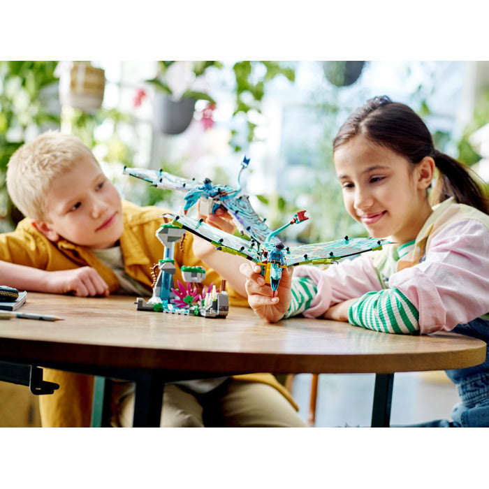 LEGO® 75572 - Avatar Jake & Neytiris First Banshee Flight