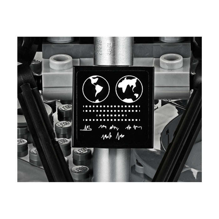 LEGO 10266 - Creator NASA Apollo 11 Lunar Lander